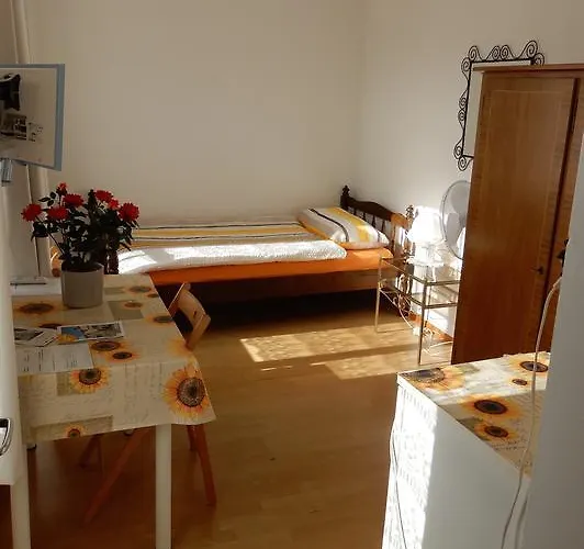 Annie's Bed & Breakfast 3*